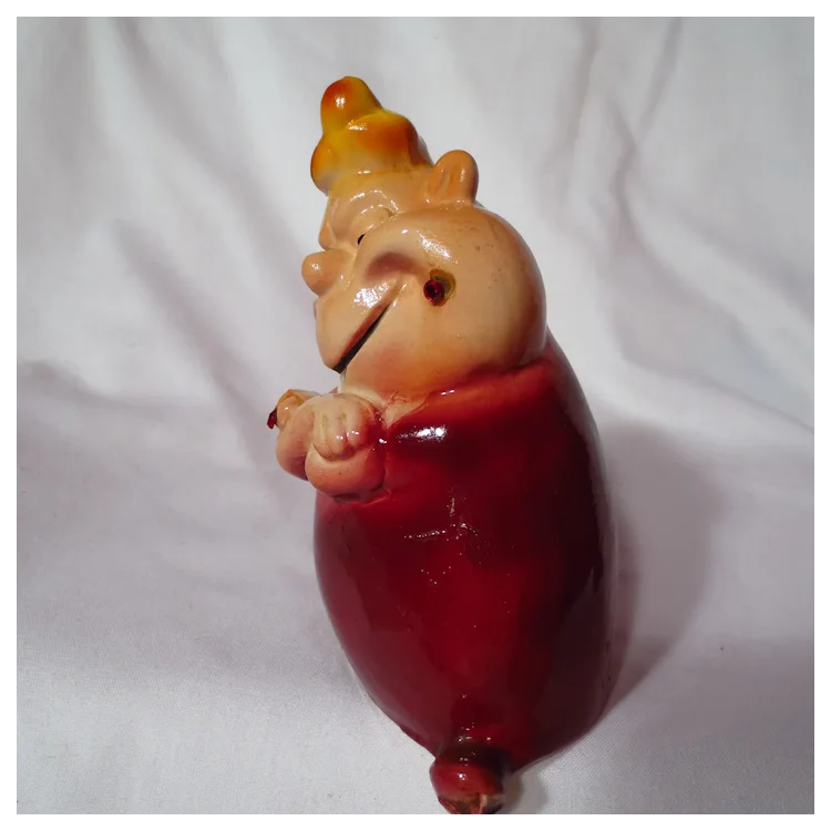 Vintage 1960's Kreiss Psycho Ceramics Smug Figurine. For Sale at